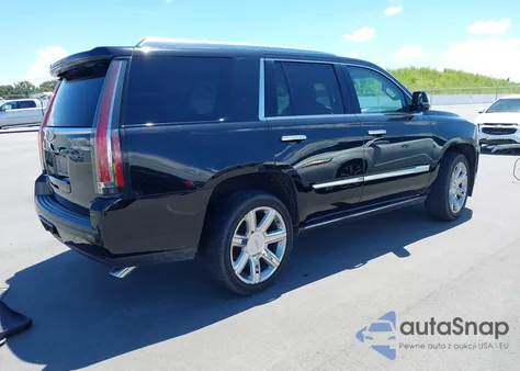 2018 Cadillac Escalade Premium Luxury z USA, uszkodzony, nr VIN 1GYS3CKJ9JR238685